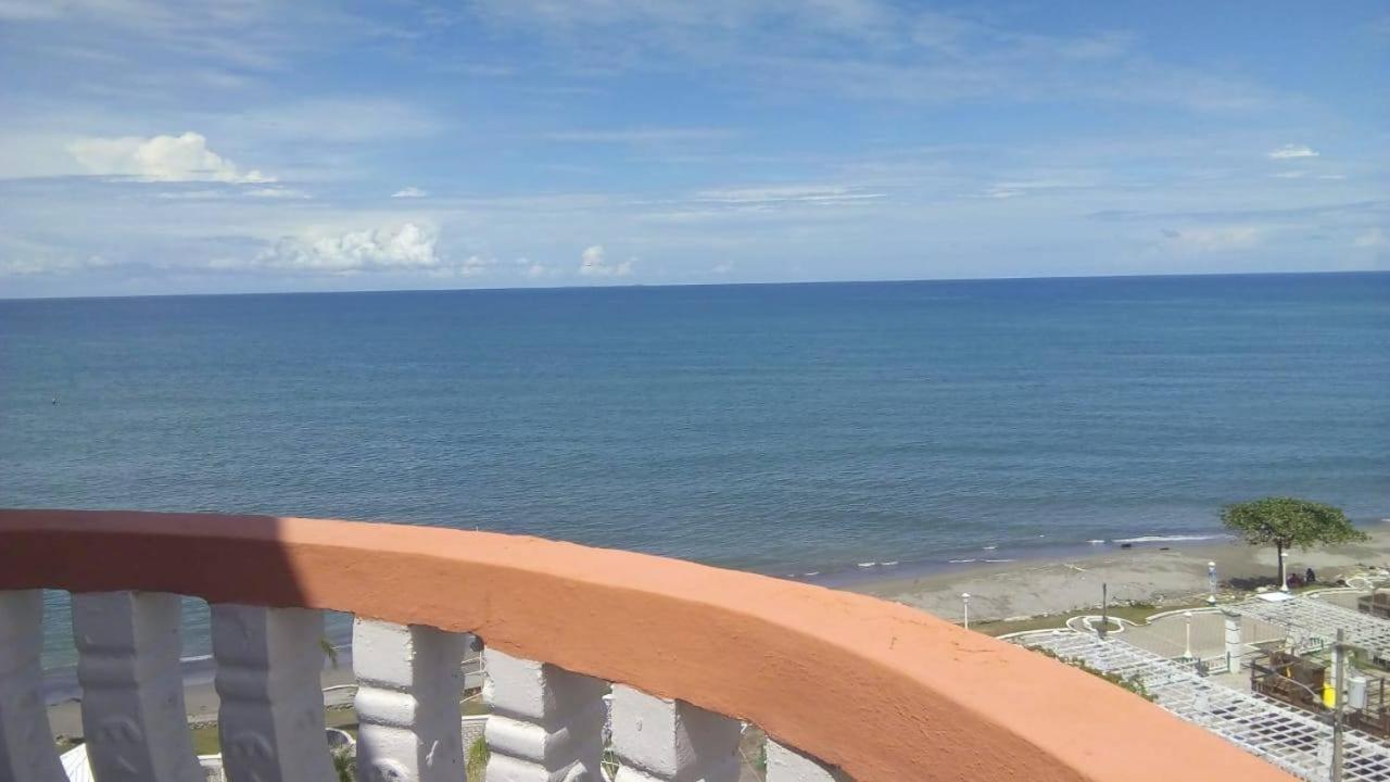 Hotel Art Deco Beach La Ceiba Eksteriør billede